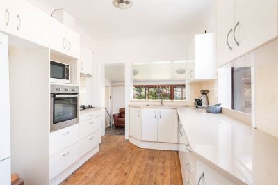 17 Woodlands Road, Ashbury