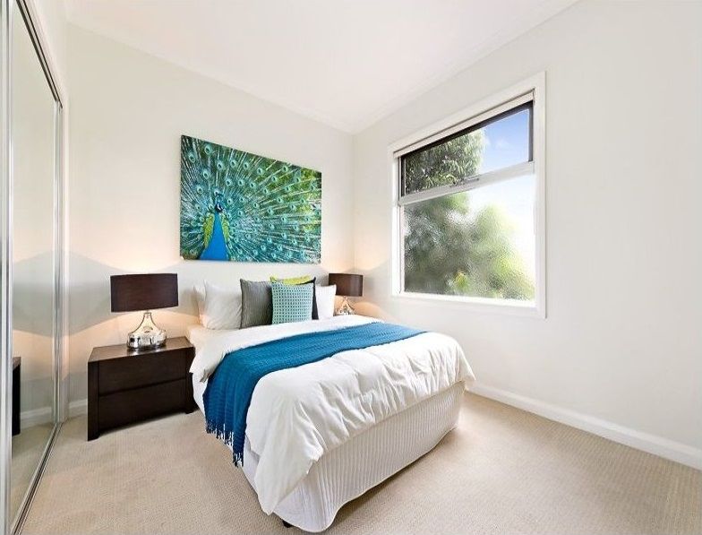 Stylish and Perfectly Positioned!!!