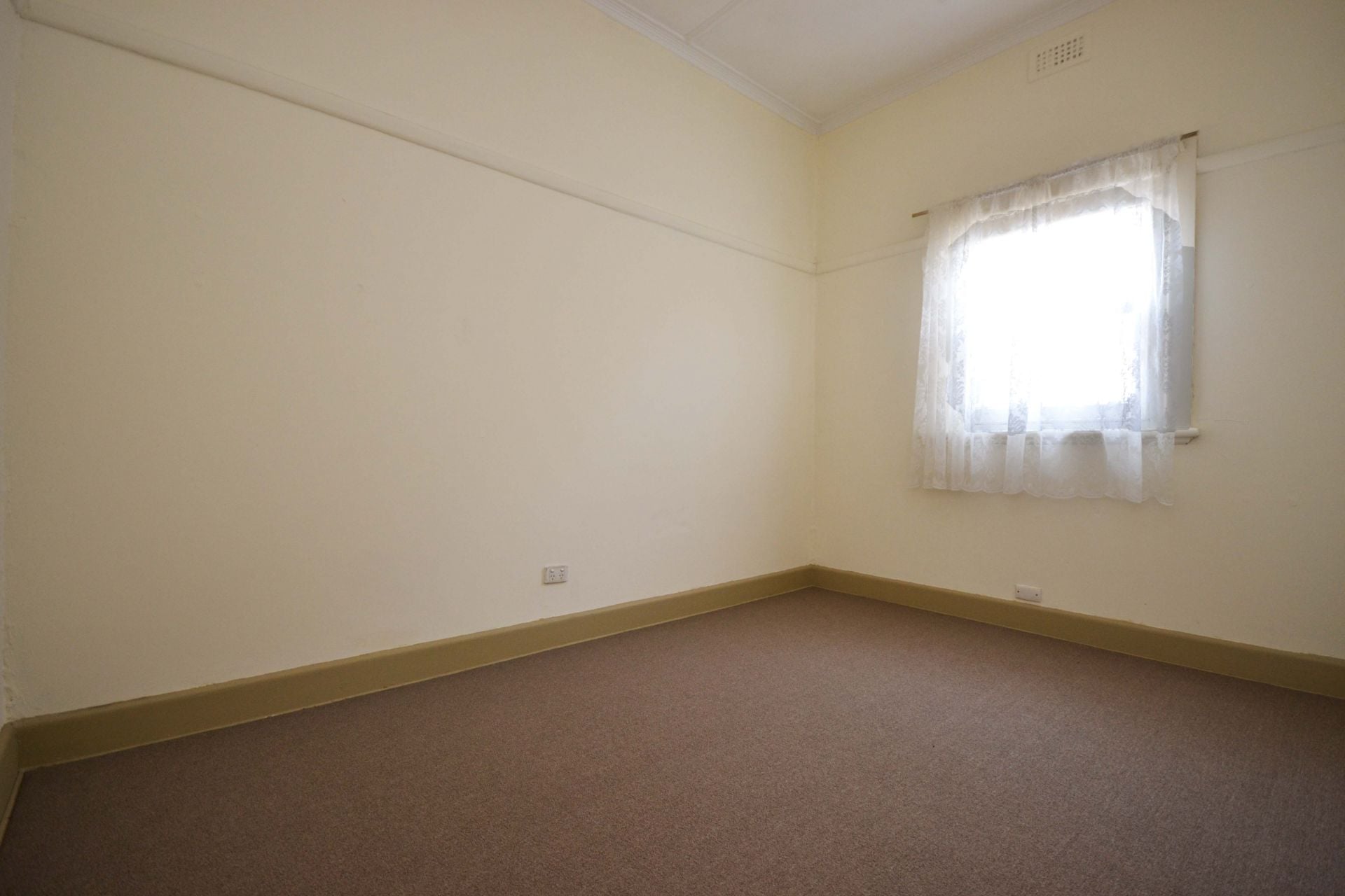 PERFECTLY LOCATED THREE BEDROOM HOME