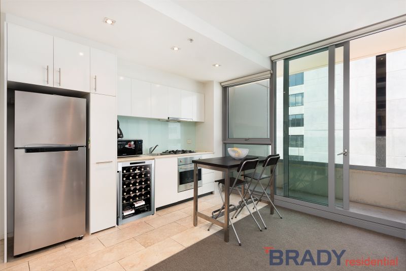 1401/8 Downie Street MELBOURNE VIC, Melbourne - Thumbnail 3