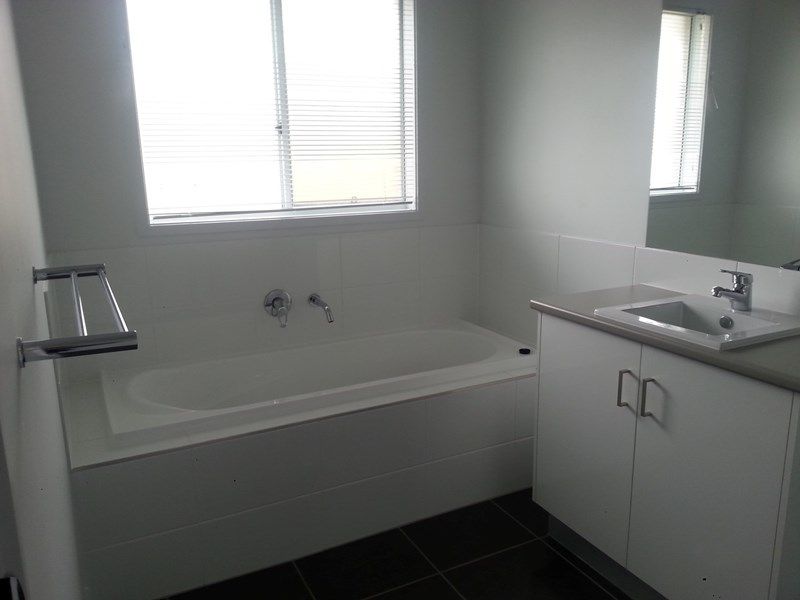 2 Alison Drive, KALKIE Four Walls Realty