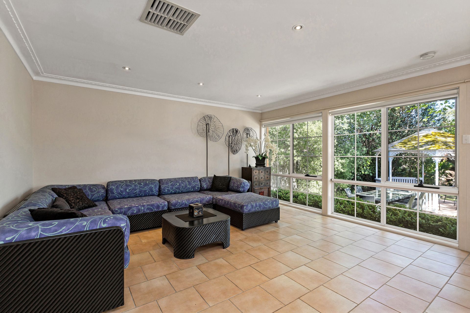 1 Drake Court, Avondale Heights - Thumbnail 4