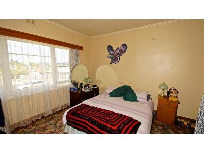 37 Thomas Street, EAST DEVONPORT, East Devonport - Thumbnail 8