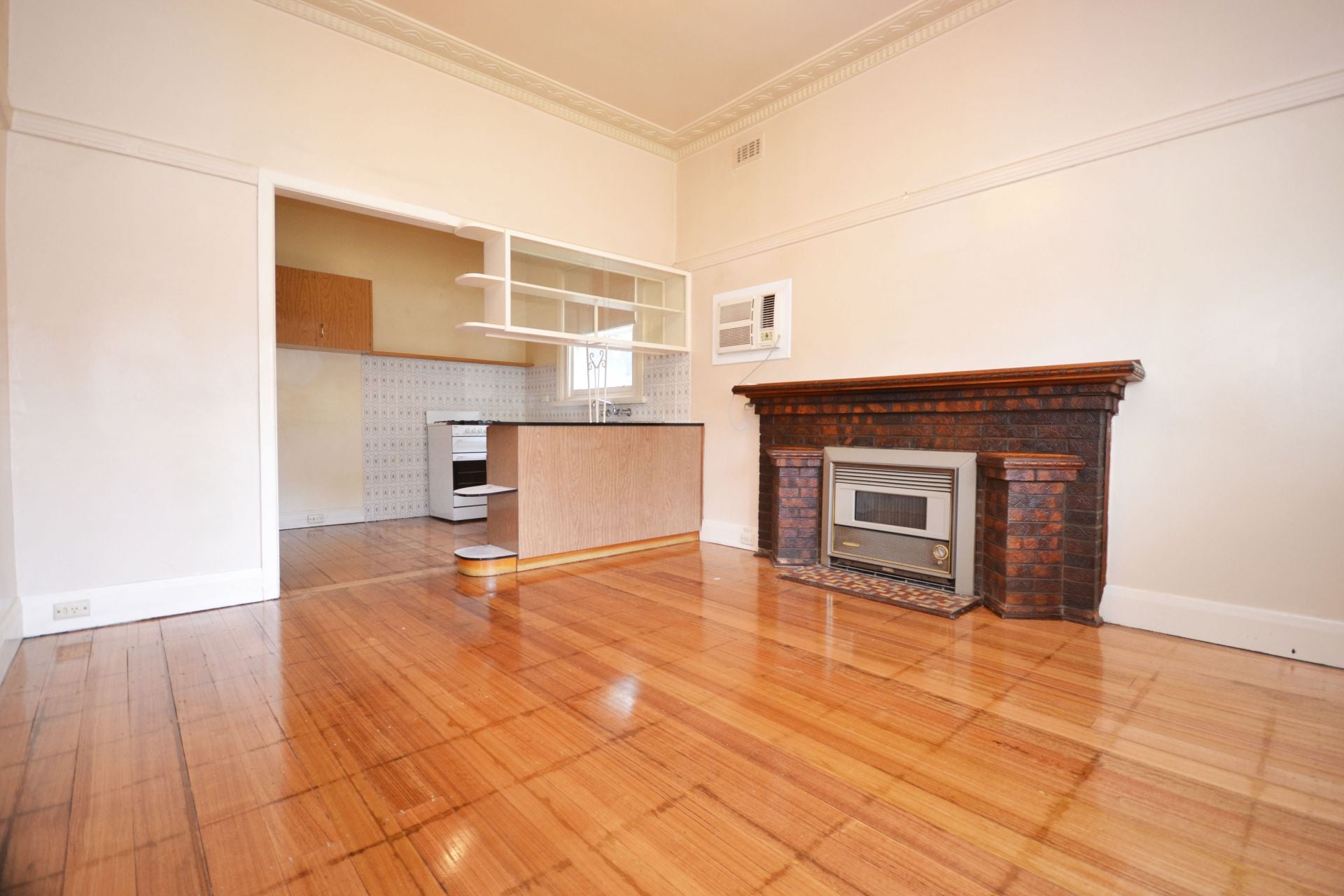LOVE THE HOME, ADORE THE LOCATION