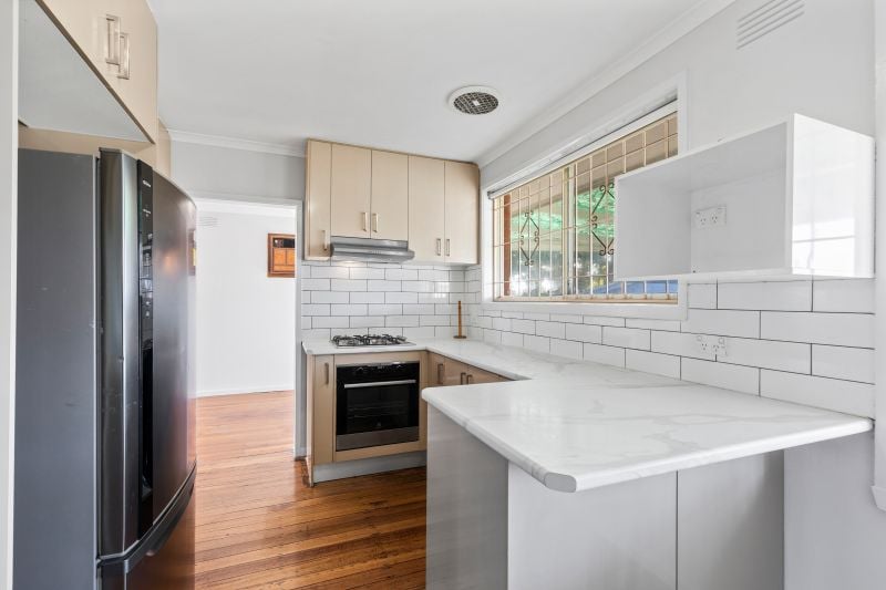 110 Casey Drive, Lalor