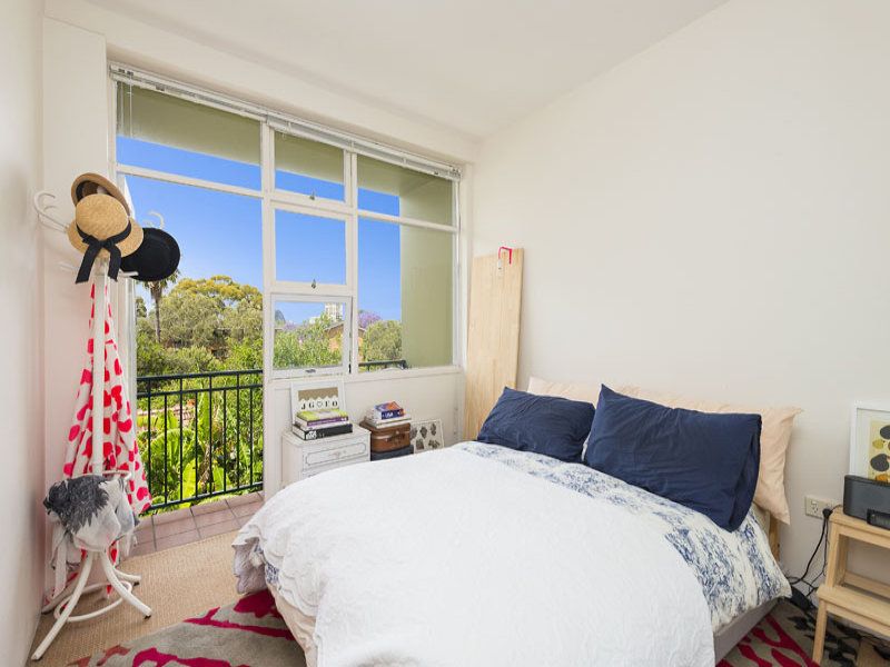 6/64 Ben Boyd Road NEUTRAL BAY NSW, Bay - Thumbnail 3