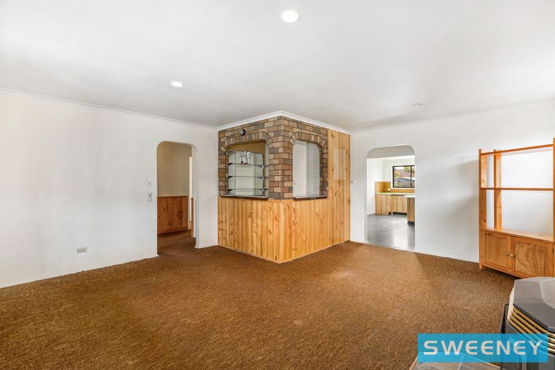 142 Grieve Parade, Altona - Thumbnail 7