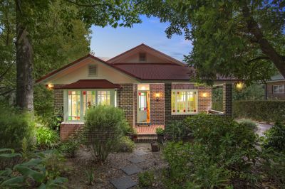 12 Armstrong Street Wentworth Falls 2782