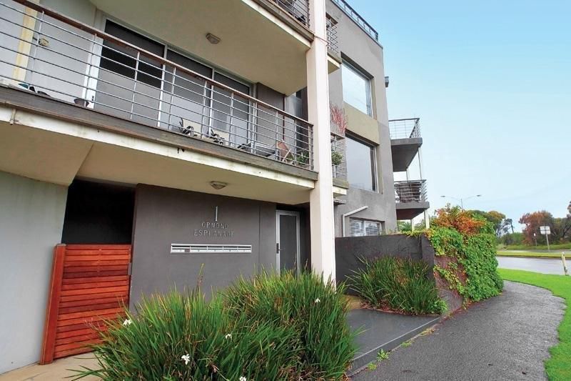 2/1 Ormond Esplanade, Elwood - Thumbnail 3