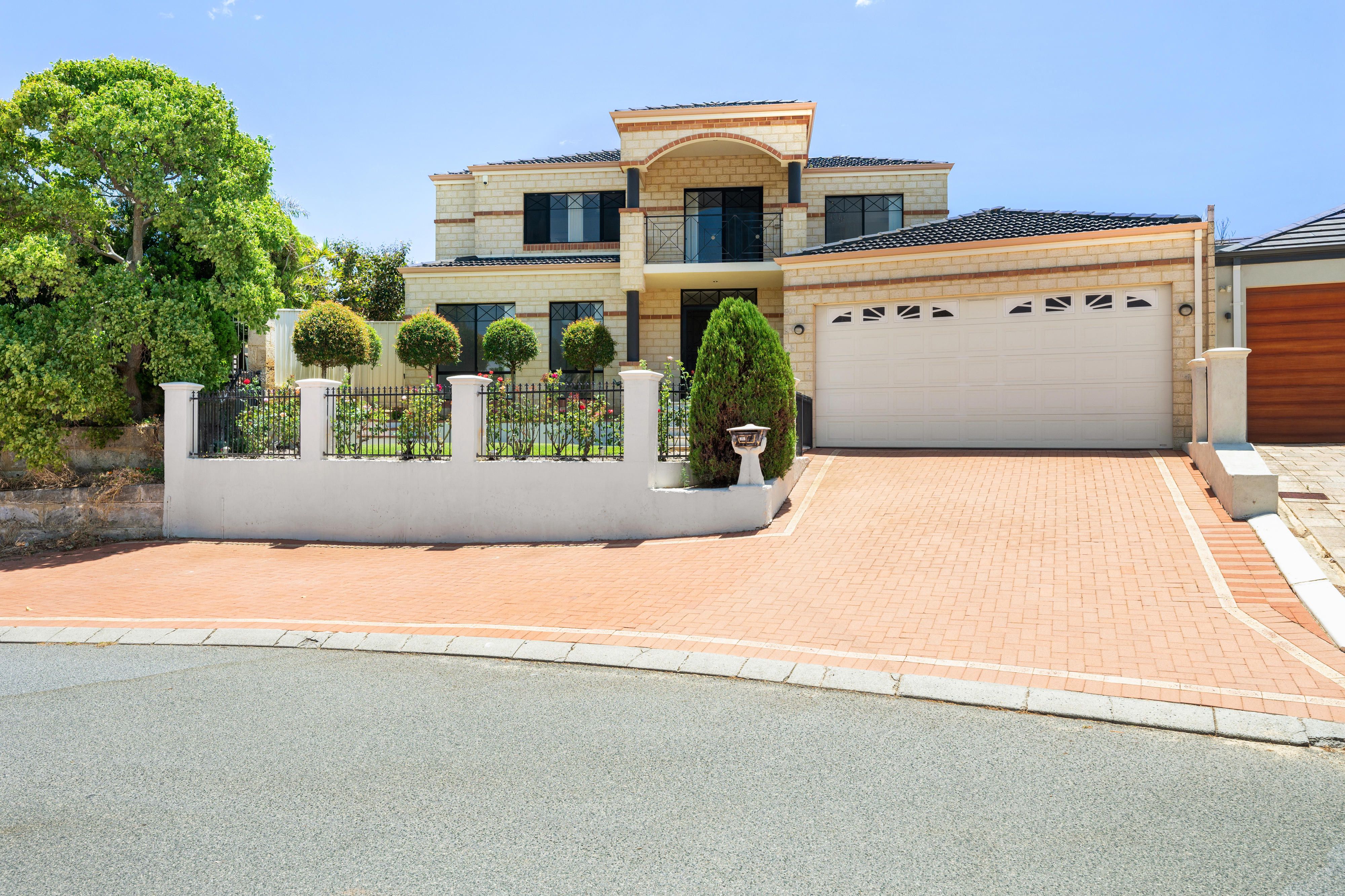 Real Estate For Sale 7 Laguna Green Jandakot , WA