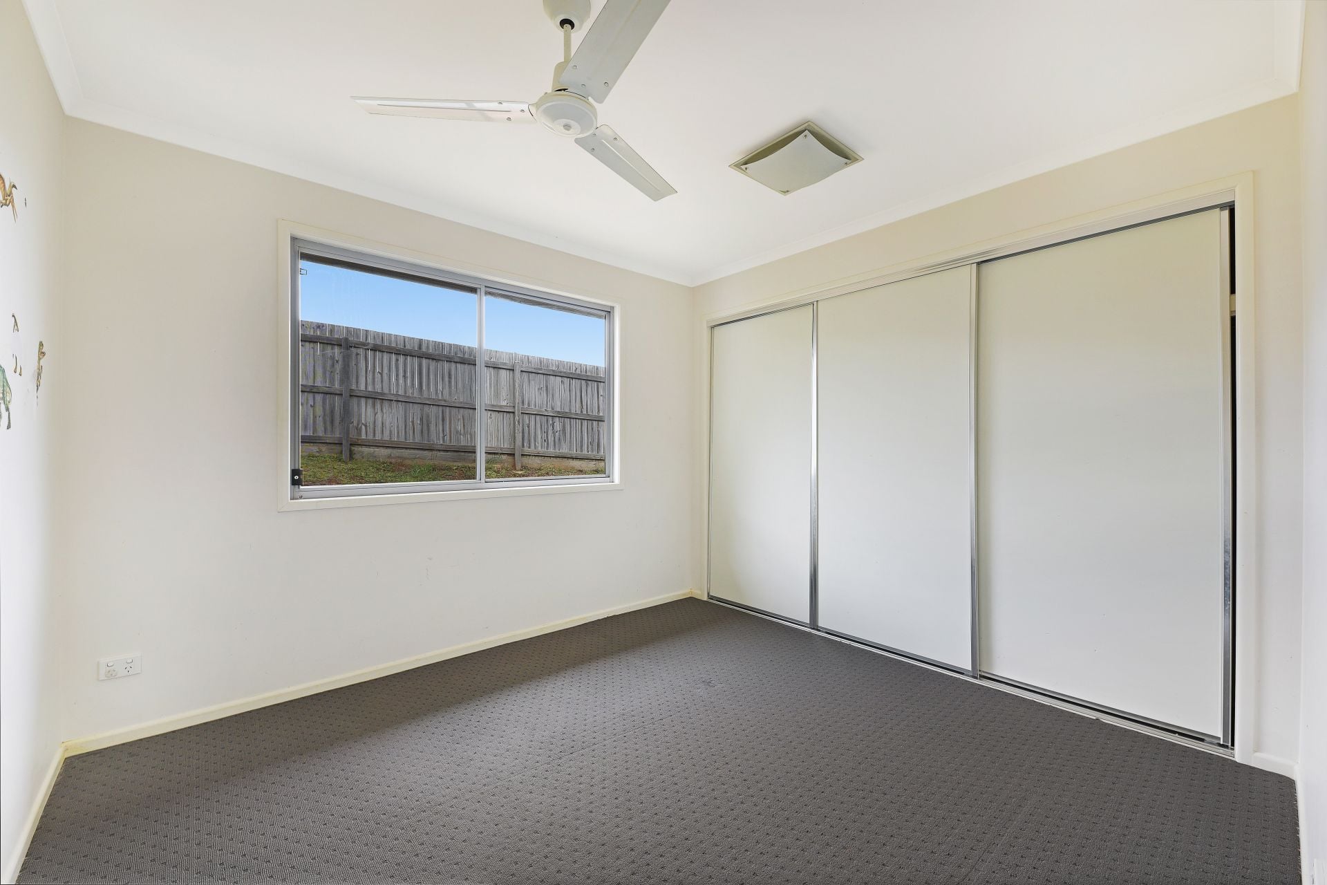 4 Bourne Crescent Woombye QLD, Woombye - Thumbnail 6