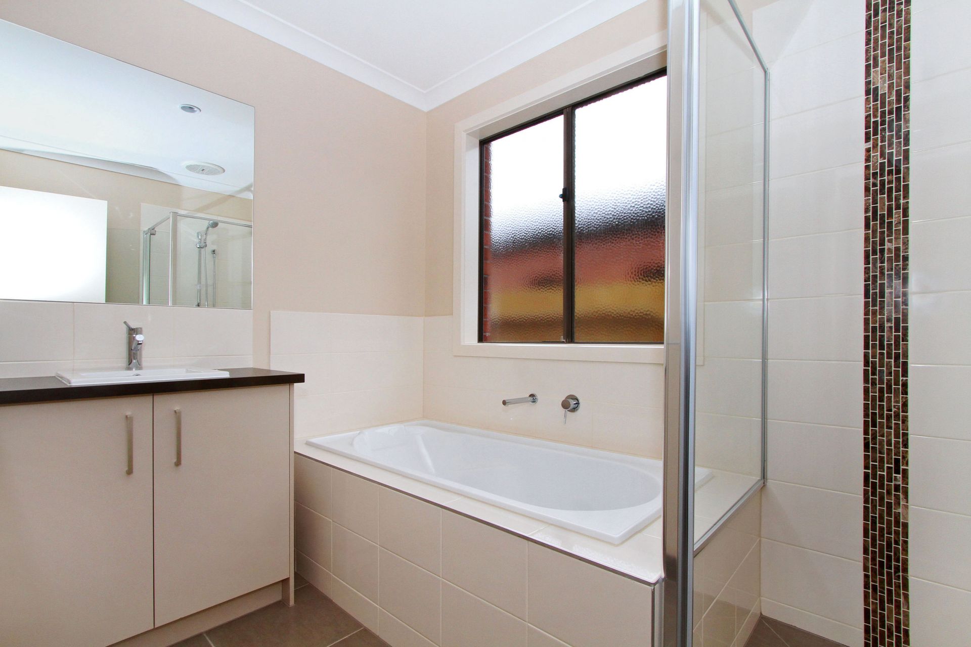 MODERN, AFFORDABLE & PERFECTLY LOCATED