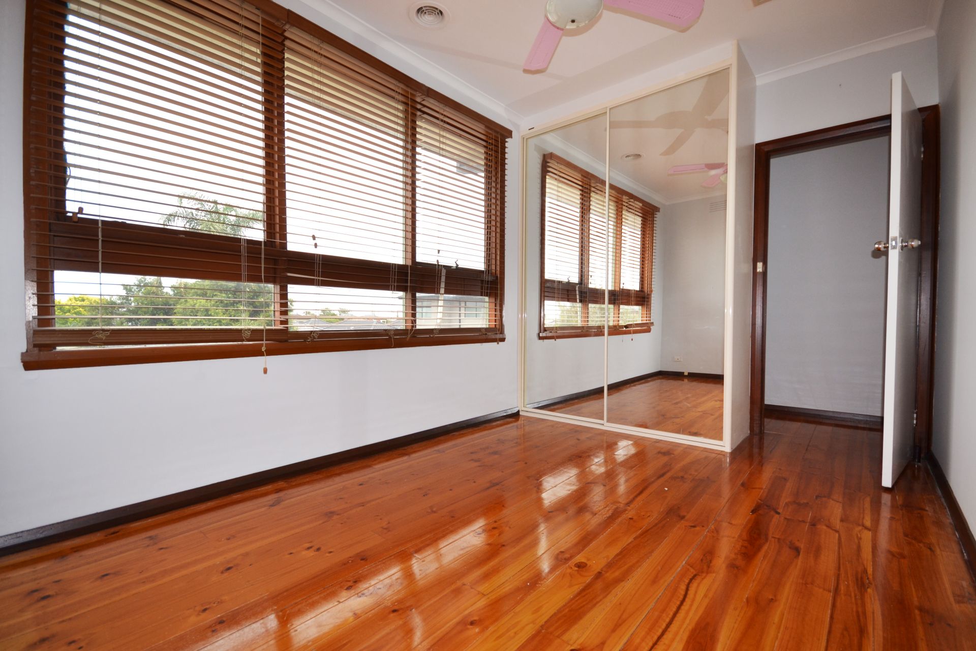 QUALITY HOME, SENSATIONAL LOCATION