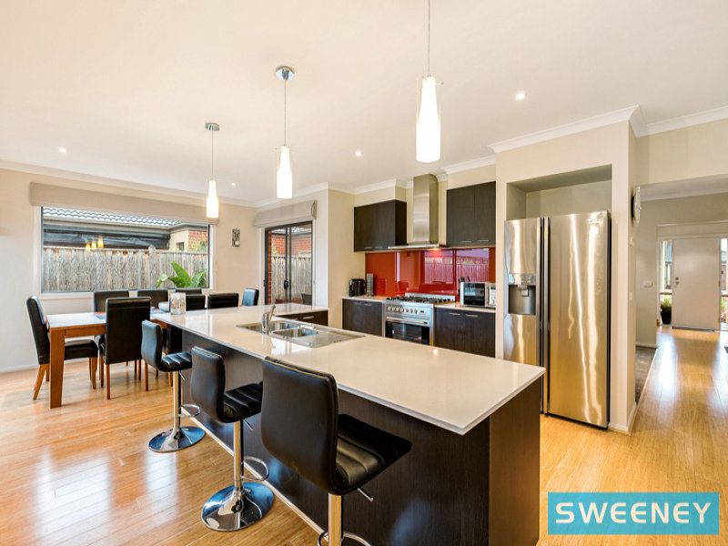 17 Daydream Drive, Point Cook - Thumbnail 3
