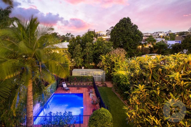 297 Harcourt Street, Teneriffe Place Property