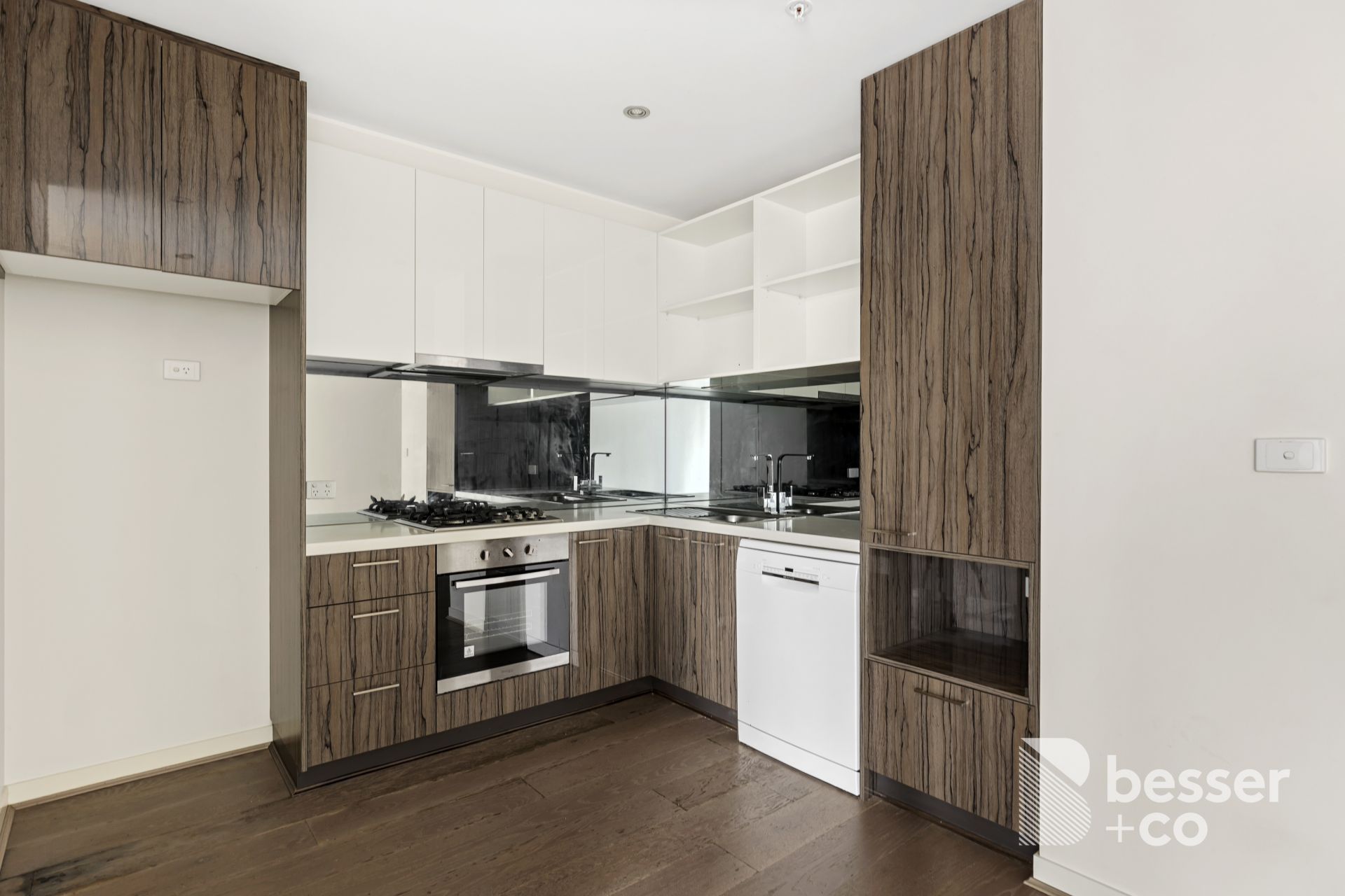 307/20 Garden Street, South Yarra - Thumbnail 4