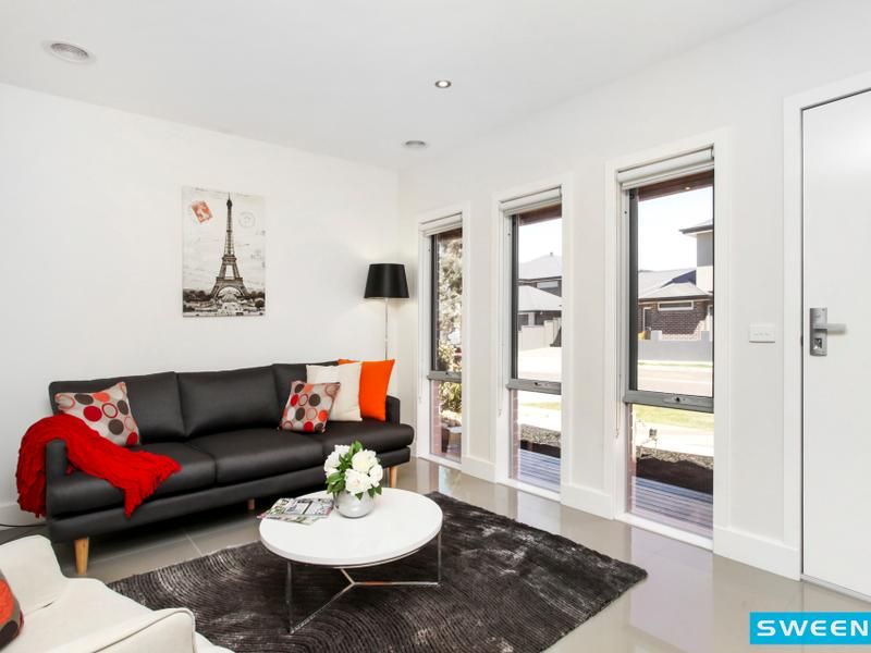 54 Lorimer Street, Caroline Springs - Thumbnail 7