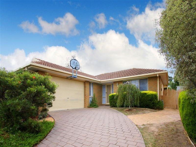 11 Angela Court, South Morang