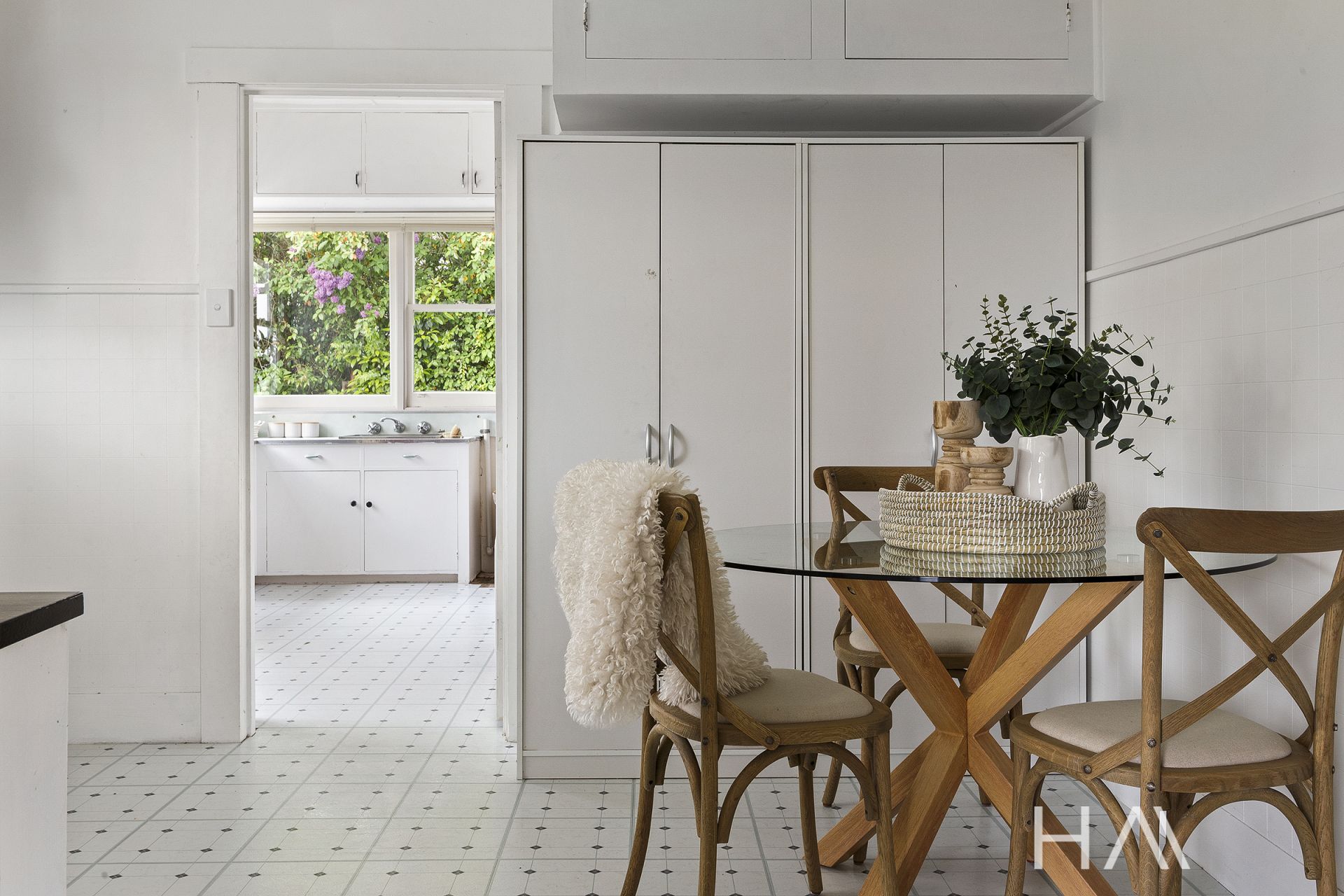 15 Benvenue Road St Leonards, St Leonards - Thumbnail 6