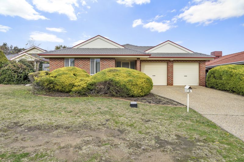6 Macadamia Close Jerrabomberra NSW
