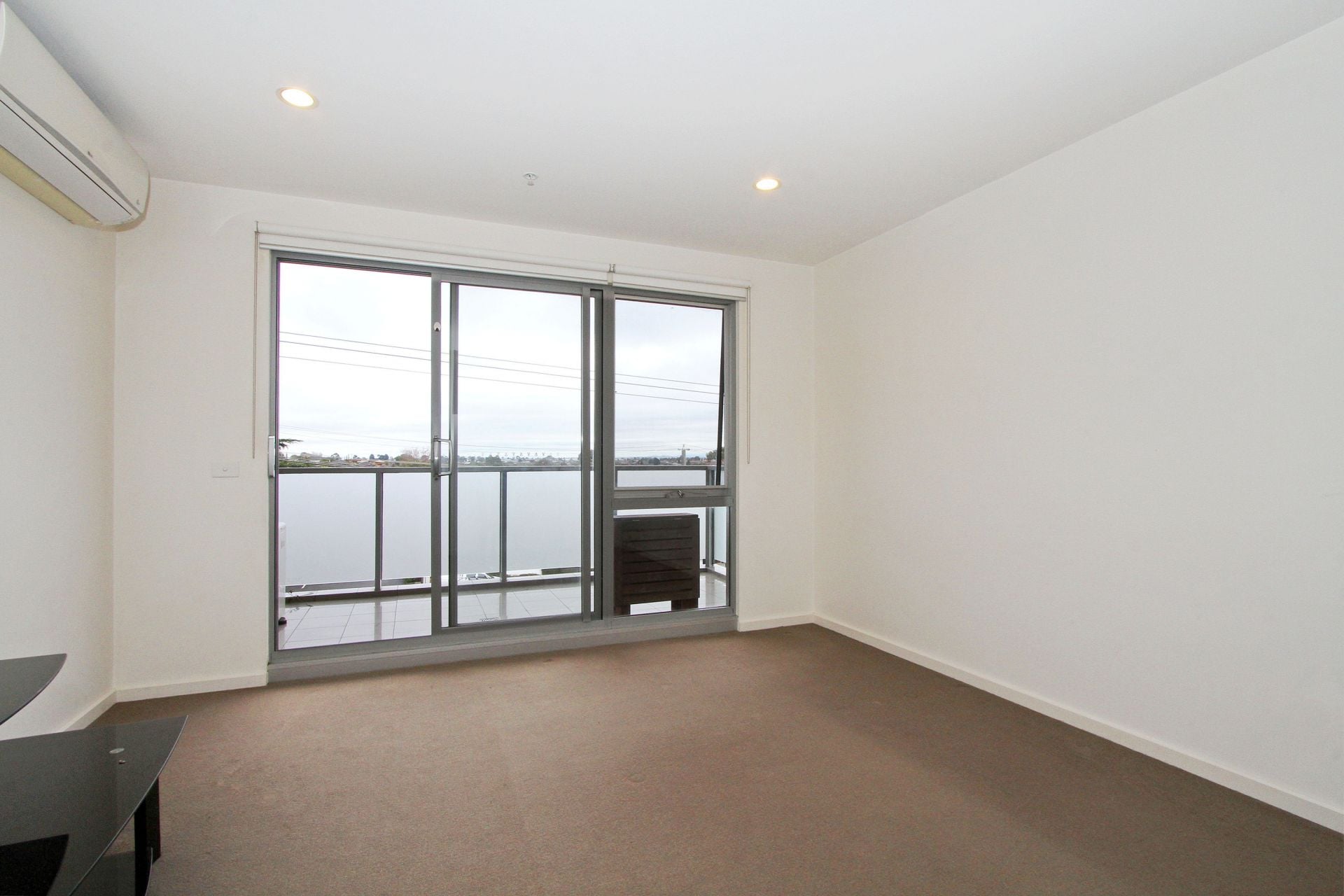 Plenty.. Of options and much more this apartment you'll adore!!