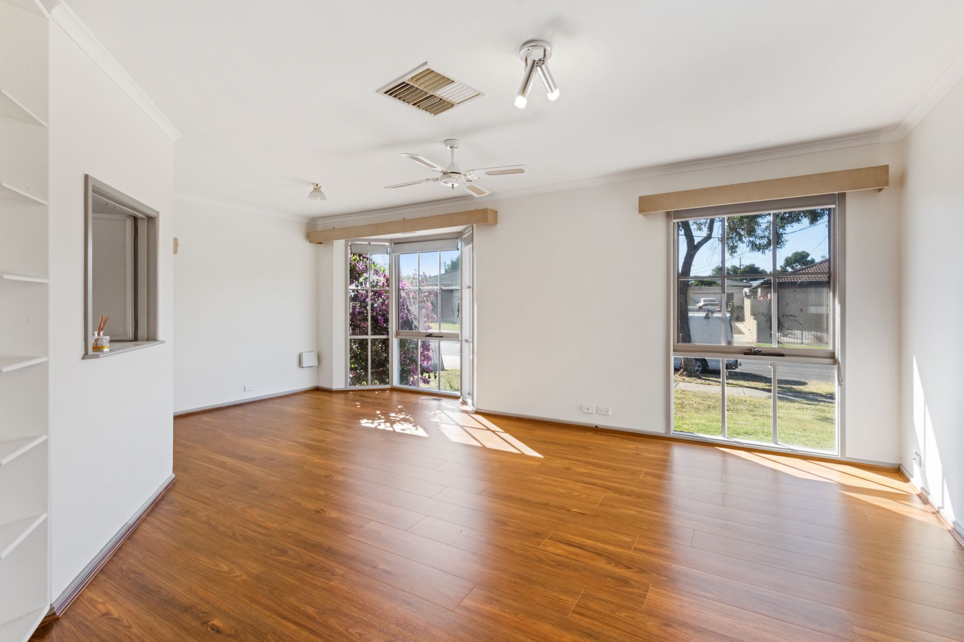 FAMILY HOME IN CONVENIENT LOCATION