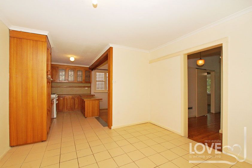 Charming Brunswick Family Home!