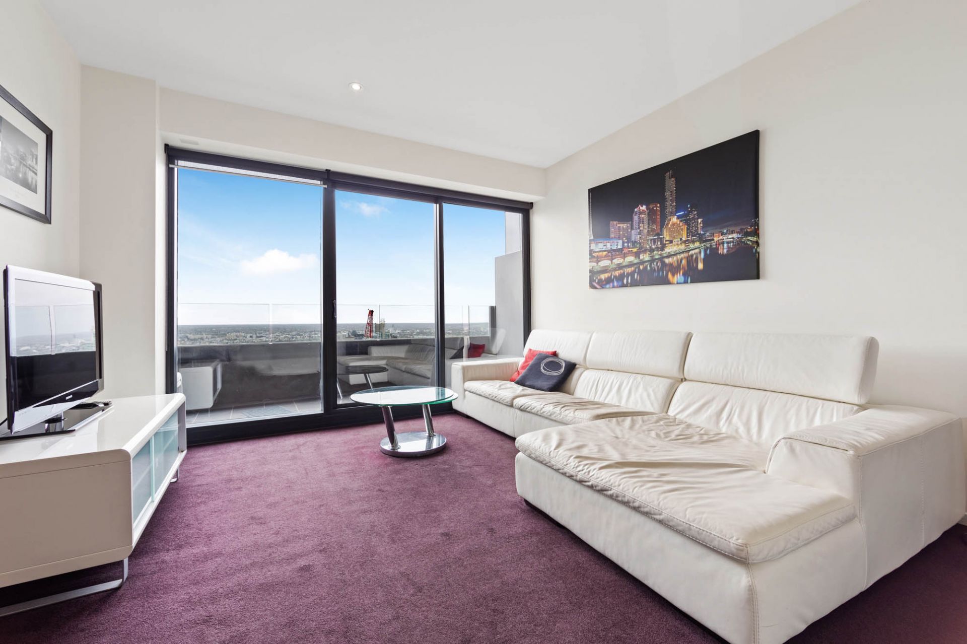 4703/7 Riverside Quay, Southbank - Thumbnail 2