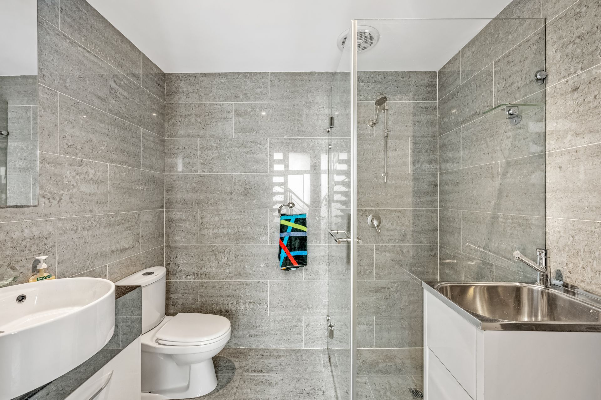 Unbeatable 4-bedroom townhouse!