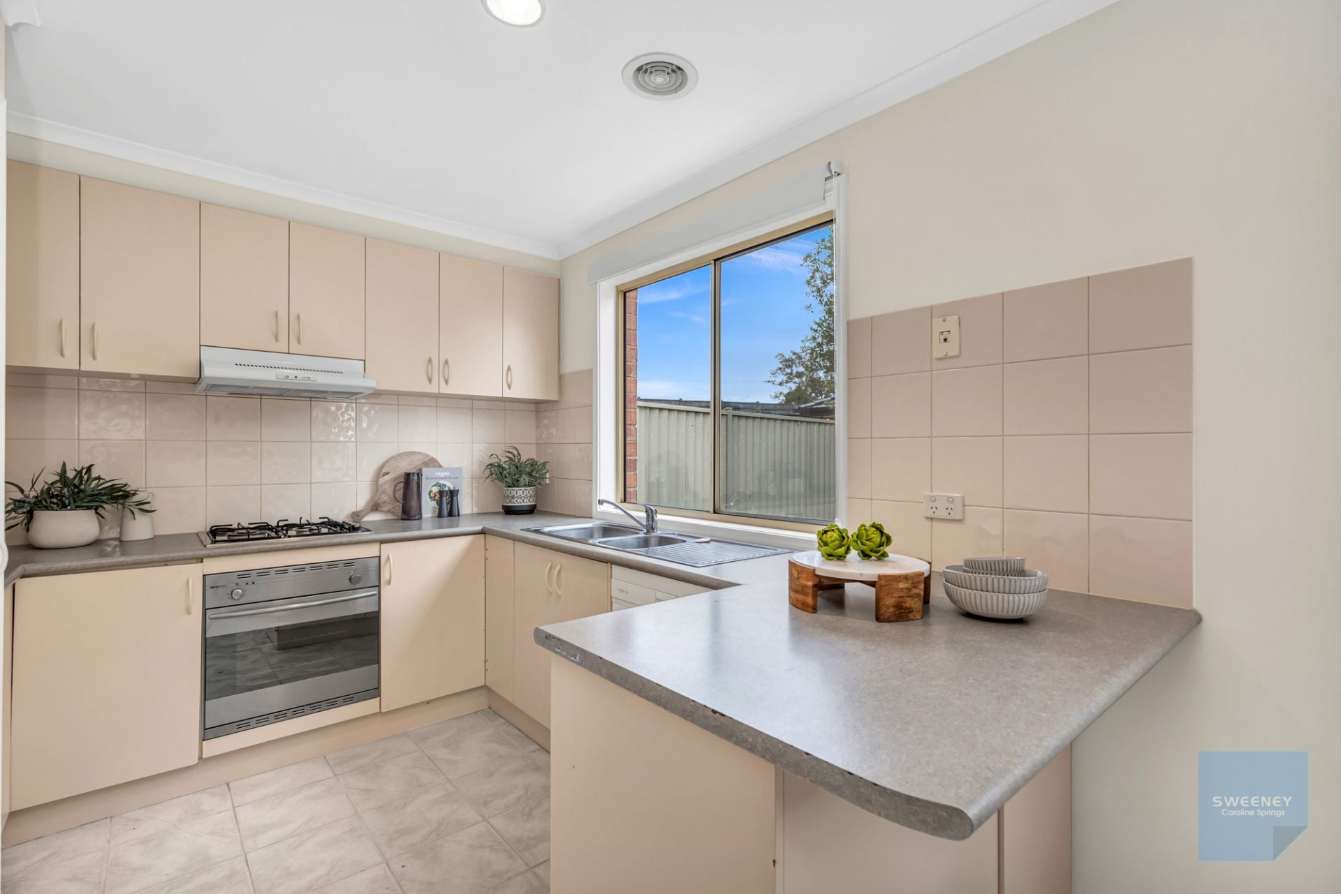 14 Moreton Close, Caroline Springs - Thumbnail 4