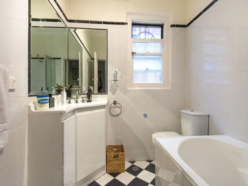 2/30 Undercliff Street NEUTRAL BAY NSW, Bay - Thumbnail 4