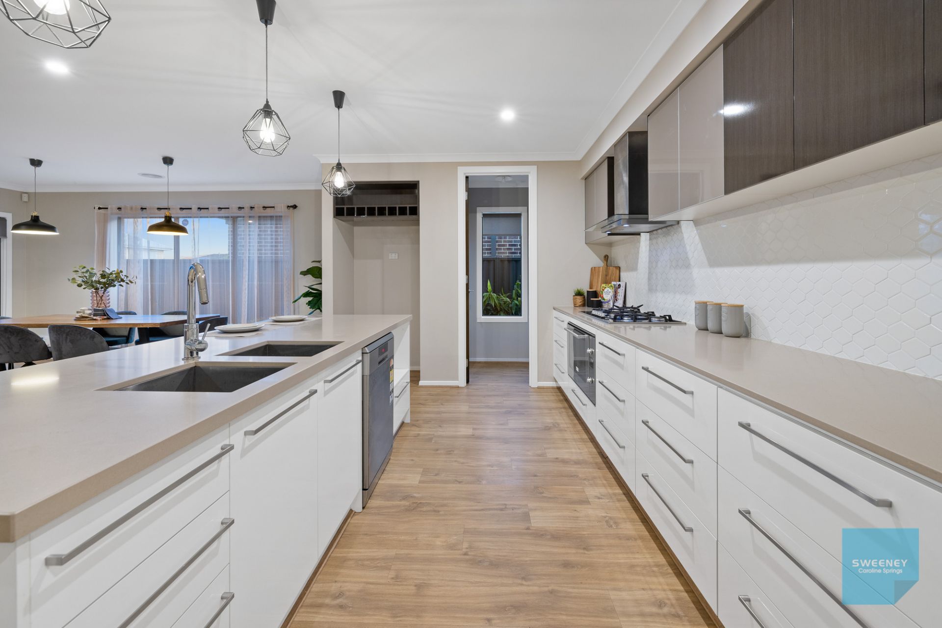 48 Infinity Drive, Fraser Rise - Thumbnail 6