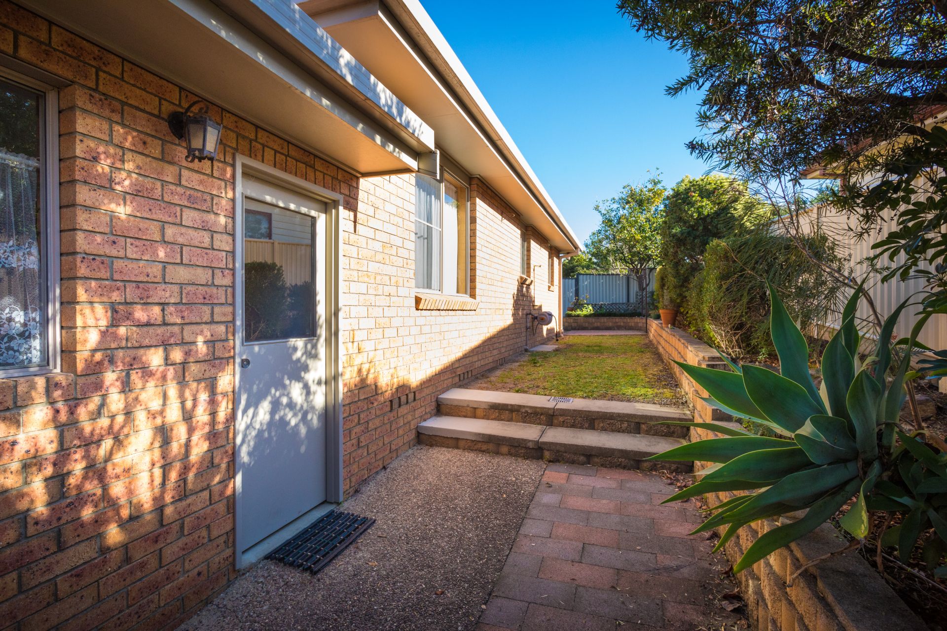 3/8 IVES STREET, Pambula