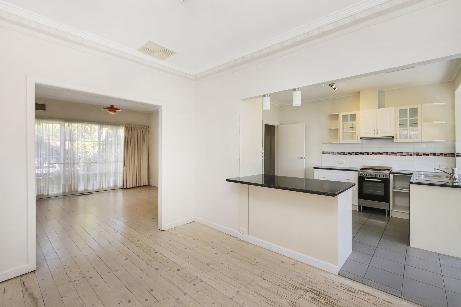 8 Sanderson Street Yarraville VIC, Yarraville - Thumbnail 5