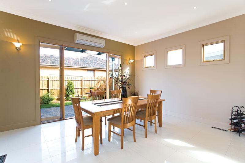 ** UNDER OFFER AWAITING PAYMENT**