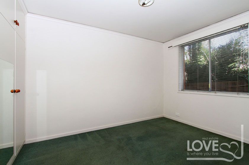 Affordable Spacious Apartment in Great Location
