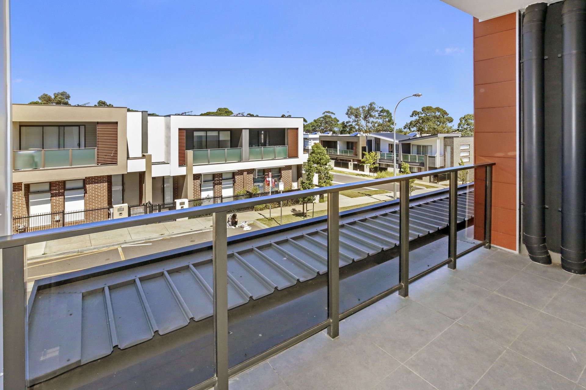 Near New Two Bedroom Apartment in Prime Location