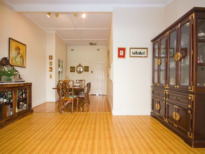 8 Albion Avenue Glandore 5037