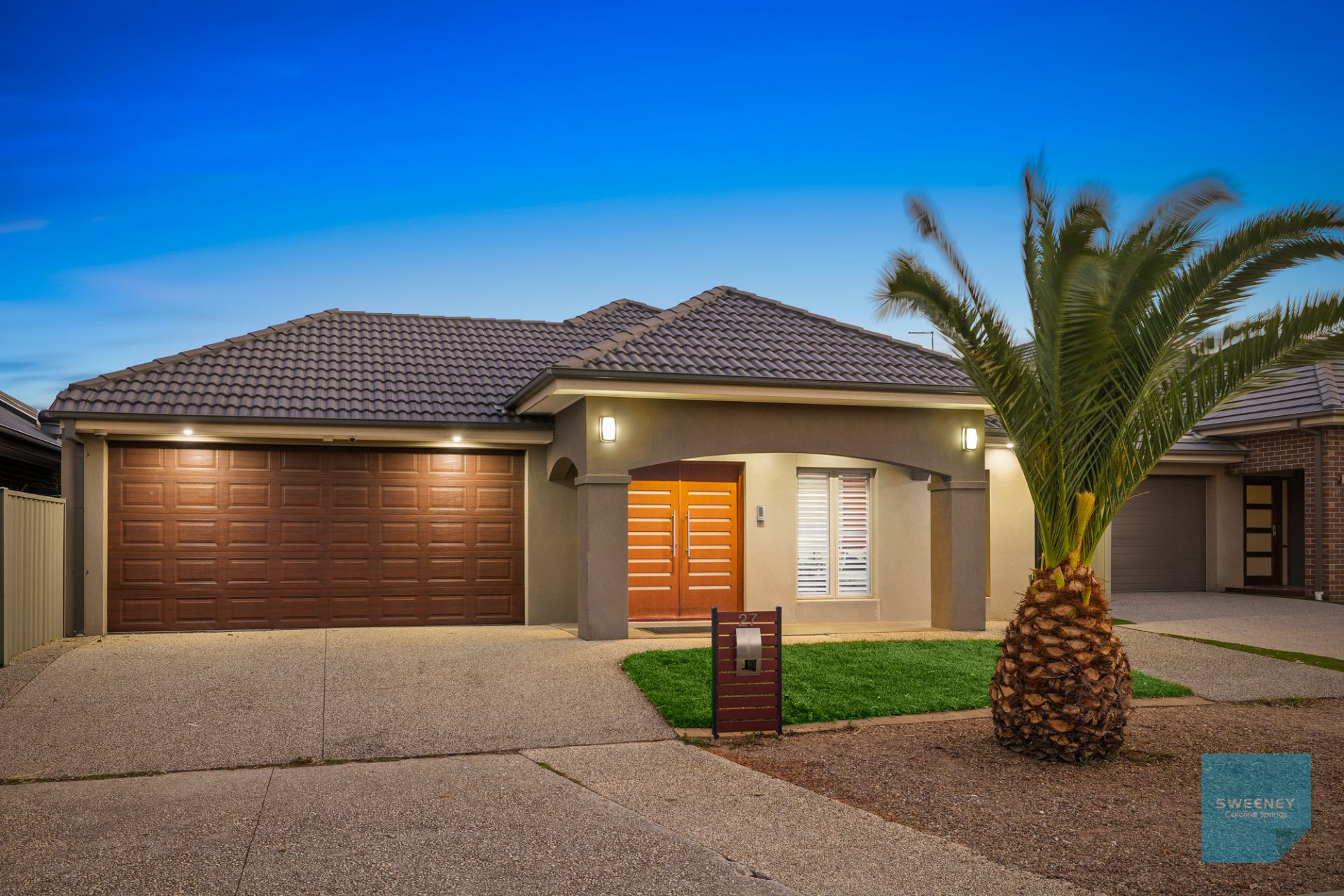 27 Rutherglen Way, Caroline Springs - Thumbnail 2