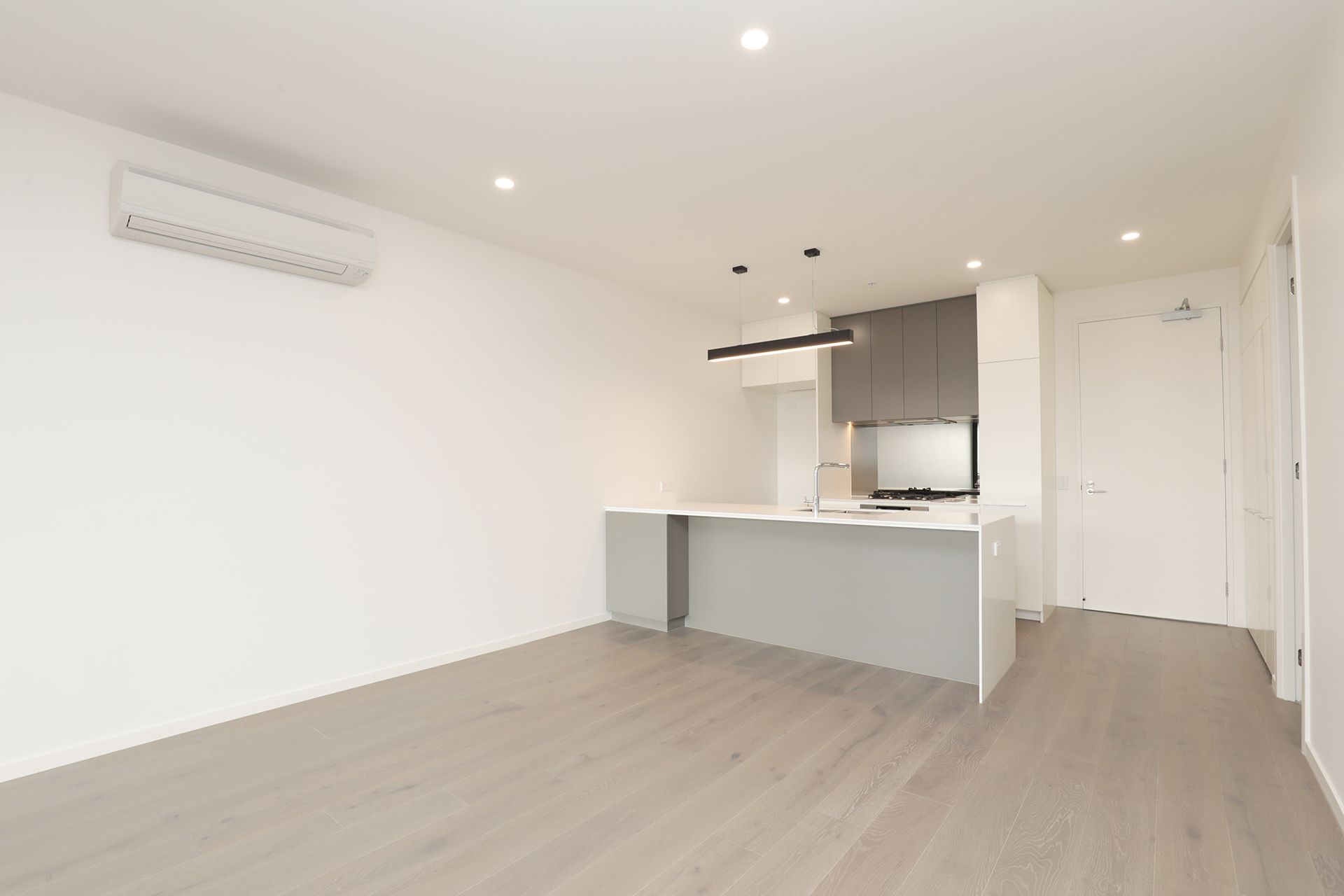221/138 Glen Eira Road, St Kilda East - Thumbnail 4