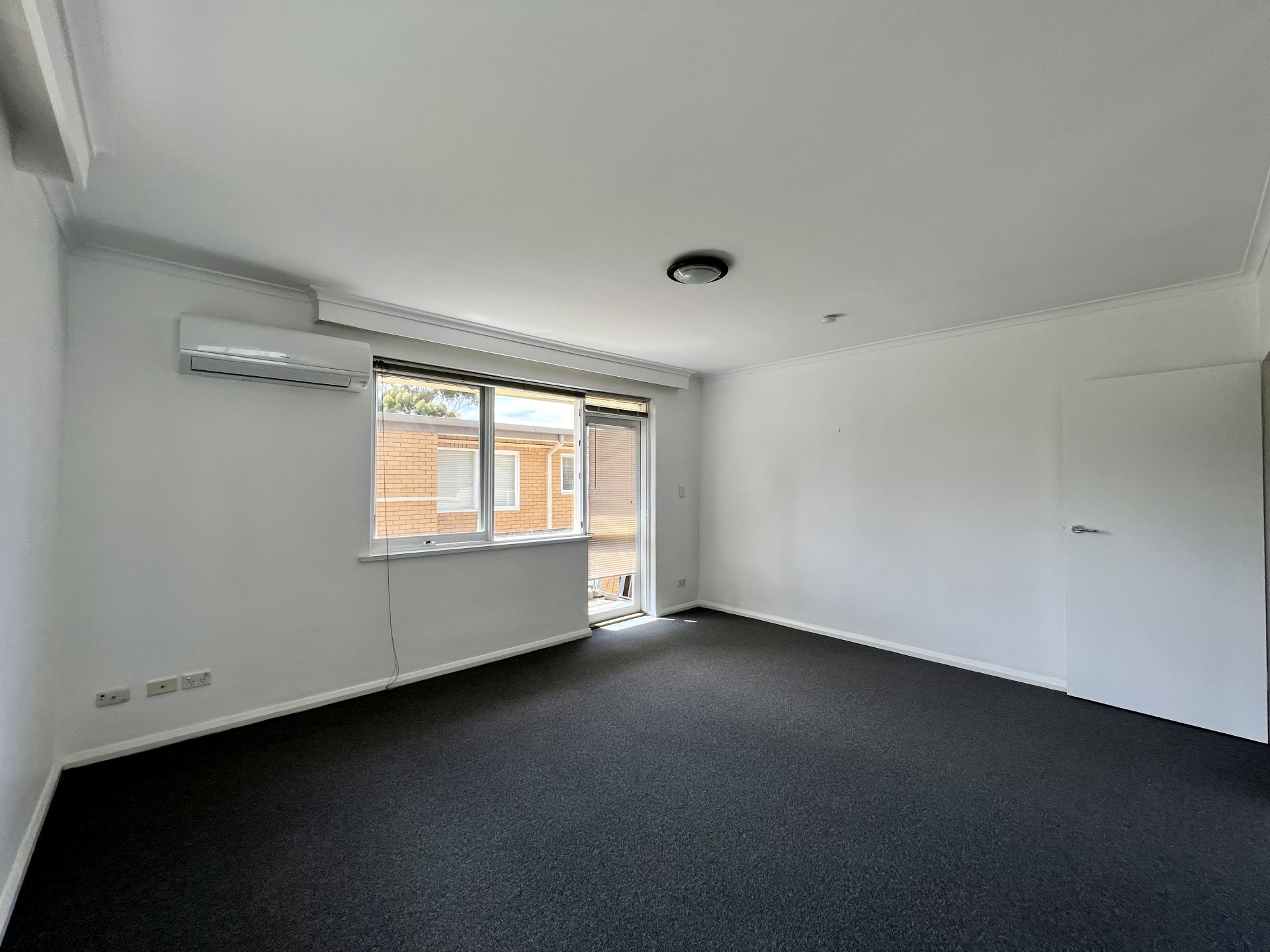 Spacious Two Bedroom Apartment!
