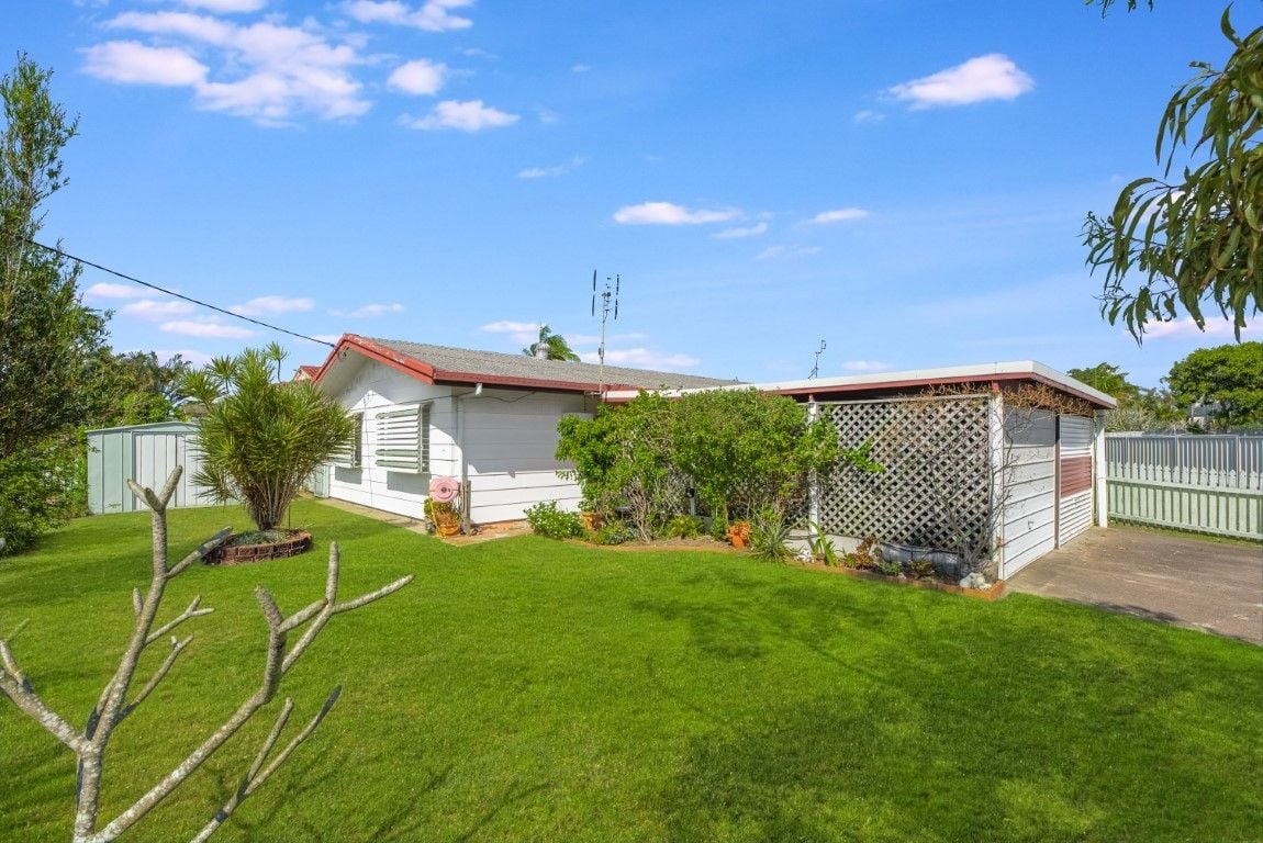 Real Estate For Sale 2/7 Blaxland Street Golden Beach , QLD