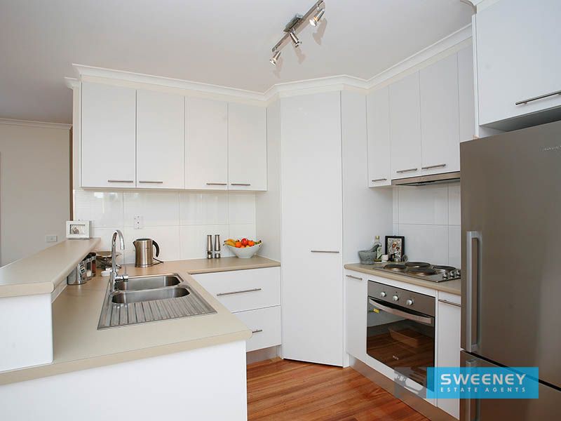 15B Hopkins Court, Altona Meadows - Thumbnail 3