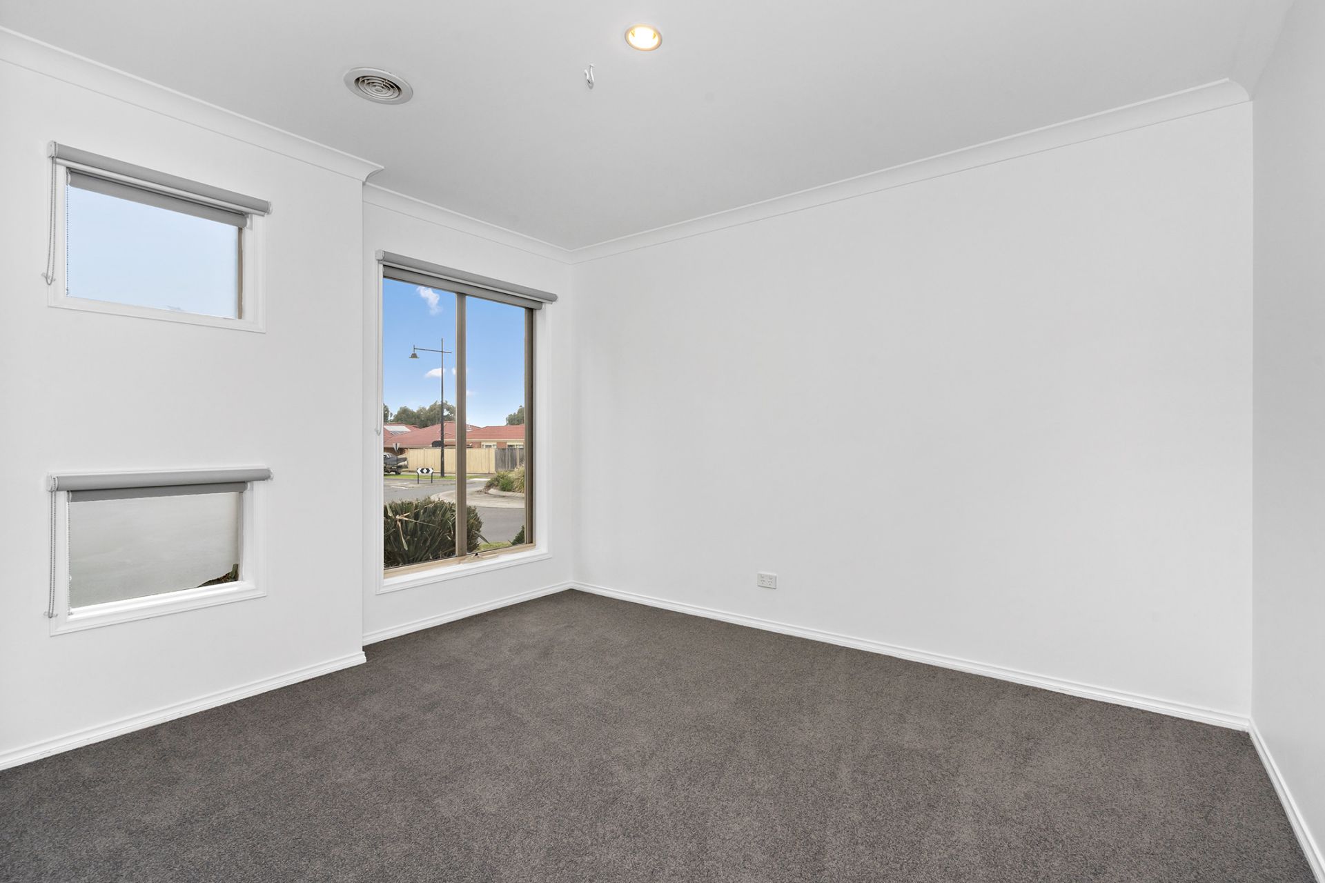 Real Estate For Lease 32 Vantage Point Boulevard Doreen , VIC