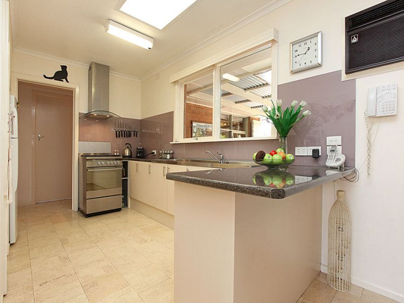 11 Charles Road, Altona - Thumbnail 4