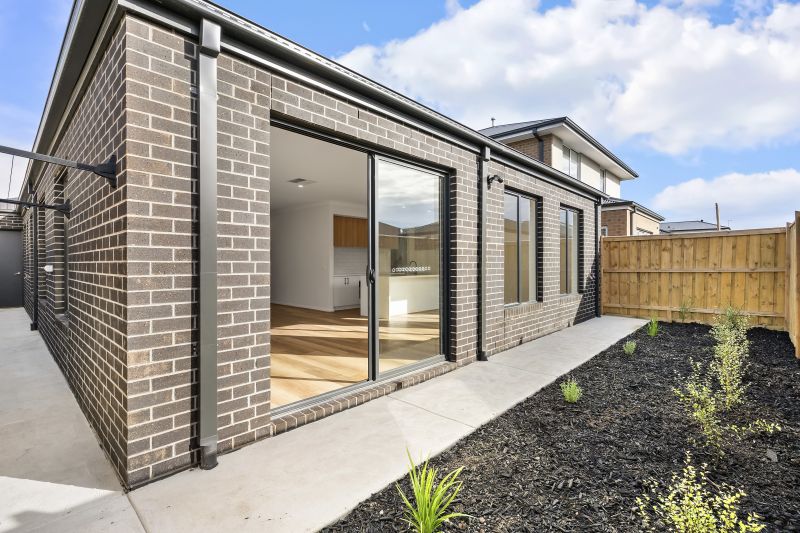 28 Champagne Avenue, Wollert