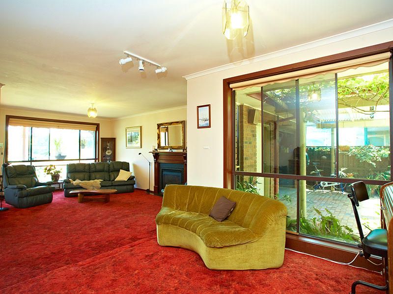 86 Grieve Parade, Altona - Thumbnail 3