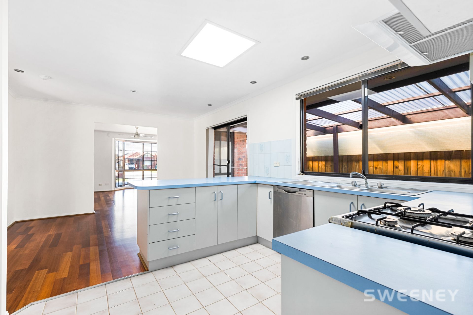 7 Mildenhall Court, Altona Meadows - Thumbnail 6