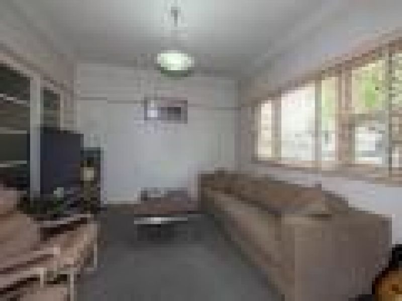 60 Buninyong Street, Yarraville - Thumbnail 3