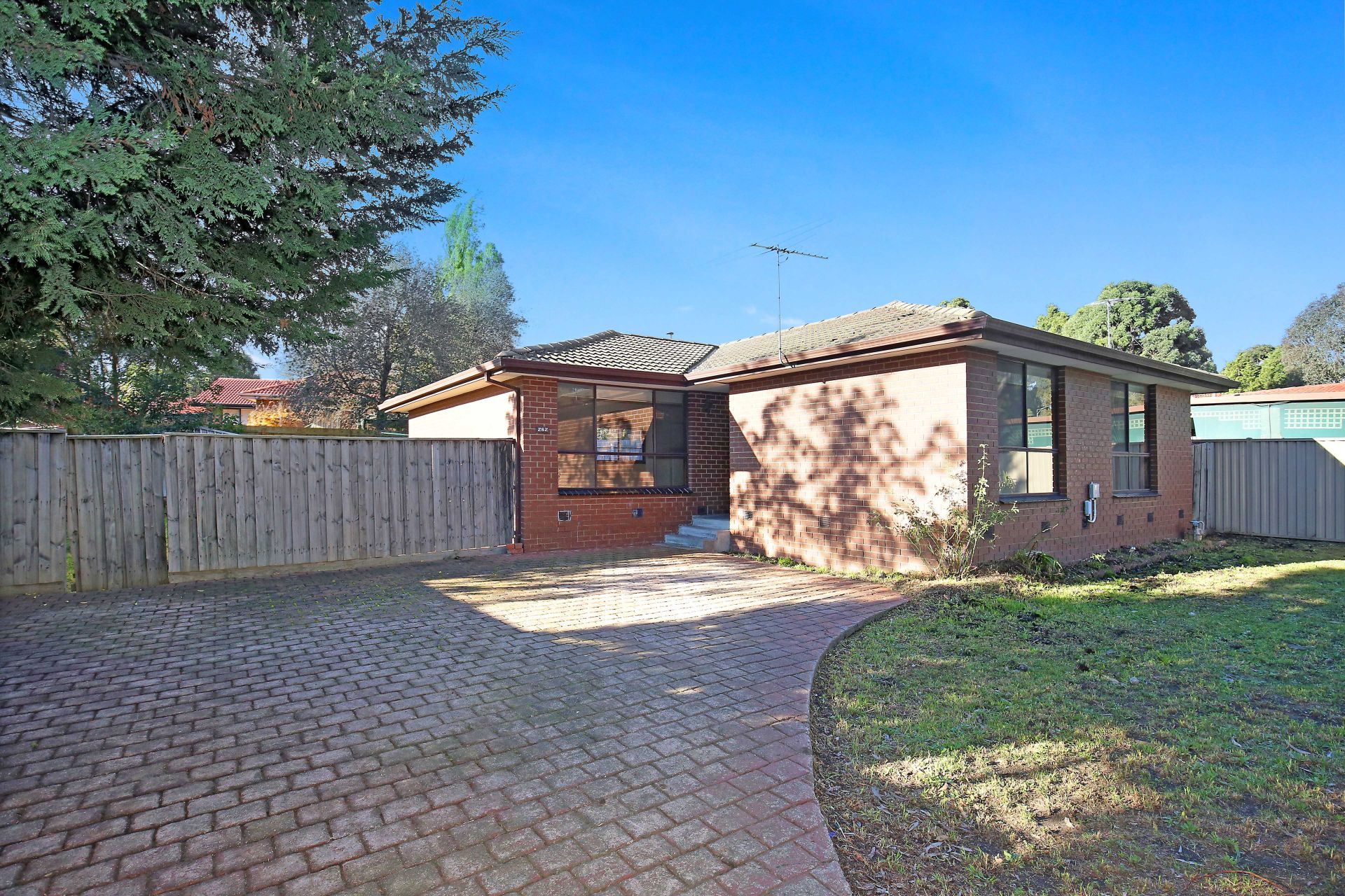 Real Estate For Lease 262 Childs Road Mill Park , VIC